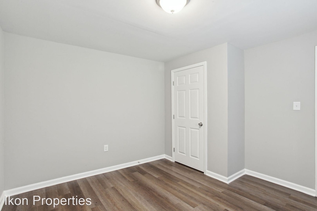 1306 East 35th Street - Photo 9