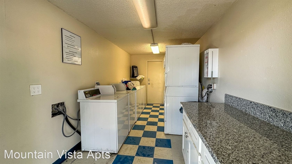 4175 Neil Road - Photo 11