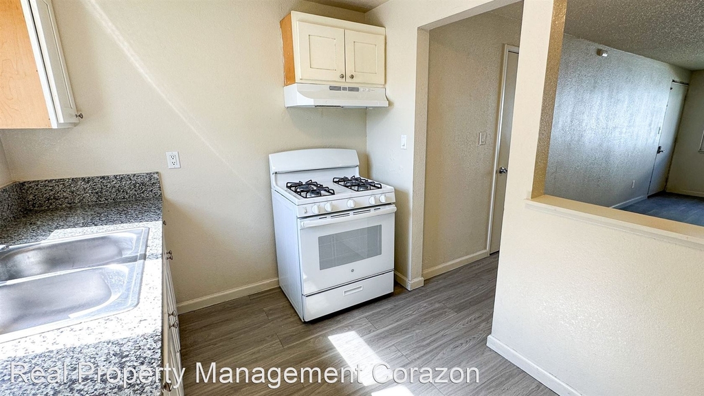 4175 Neil Road - Photo 22