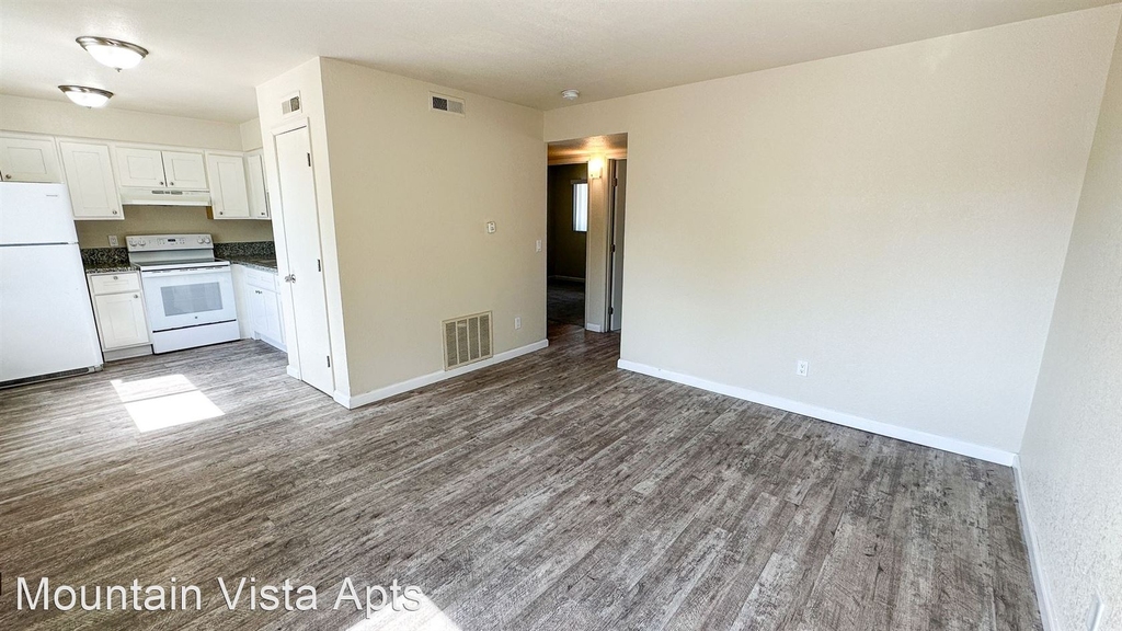 4175 Neil Road - Photo 3