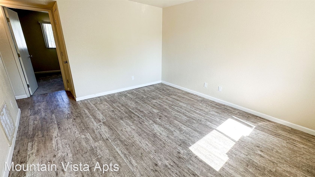 4175 Neil Road - Photo 5