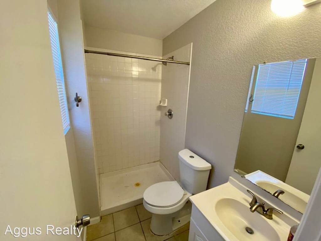 15831 E 13th Ave - Photo 14