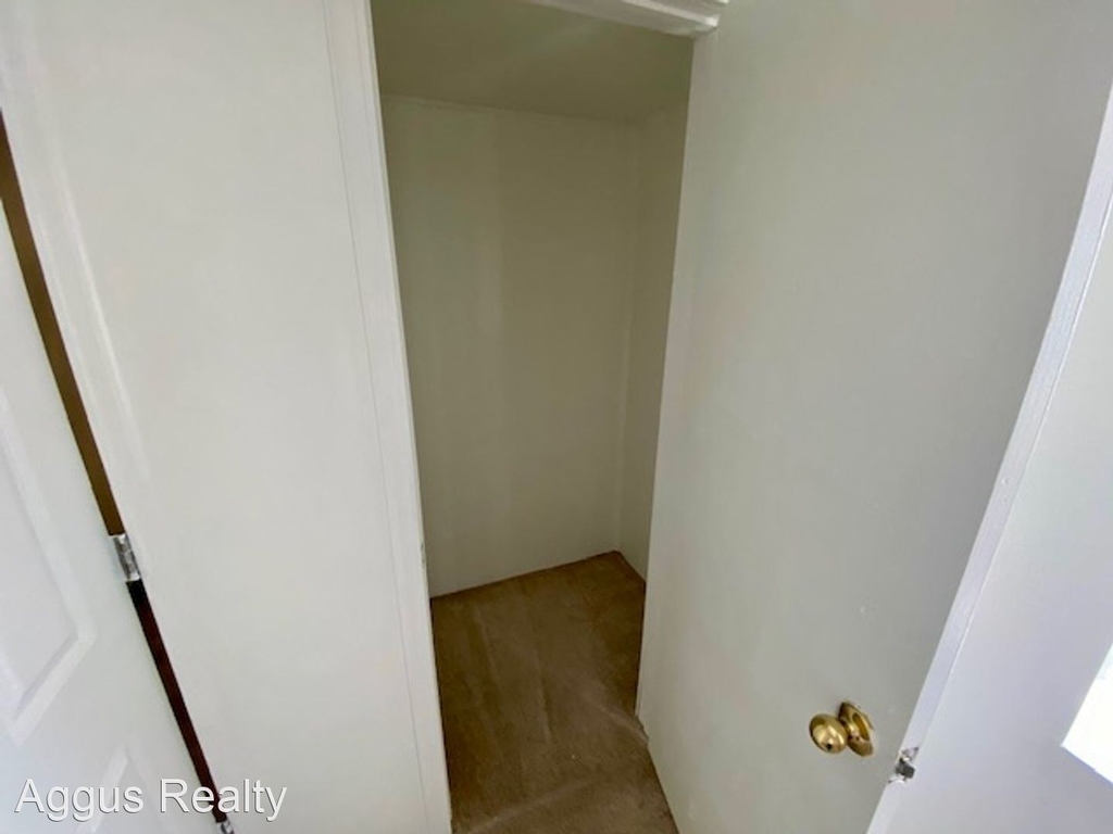 15831 E 13th Ave - Photo 22