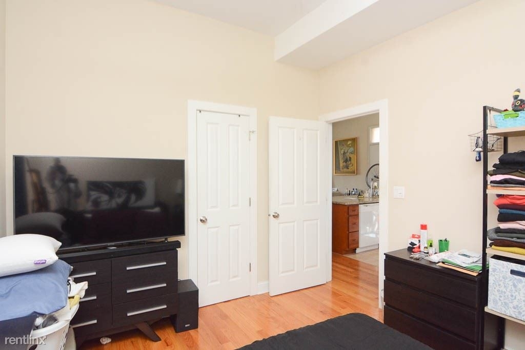 3817 N. Fremont, Unit R-5 - Photo 17