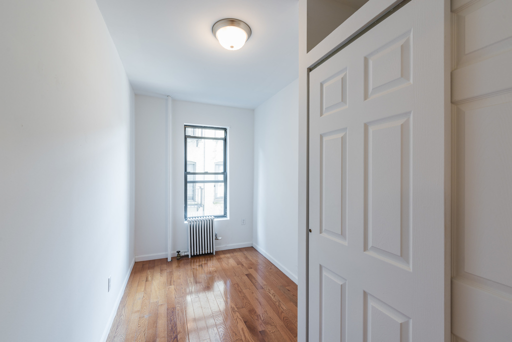 136 Sullivan Street - Photo 3