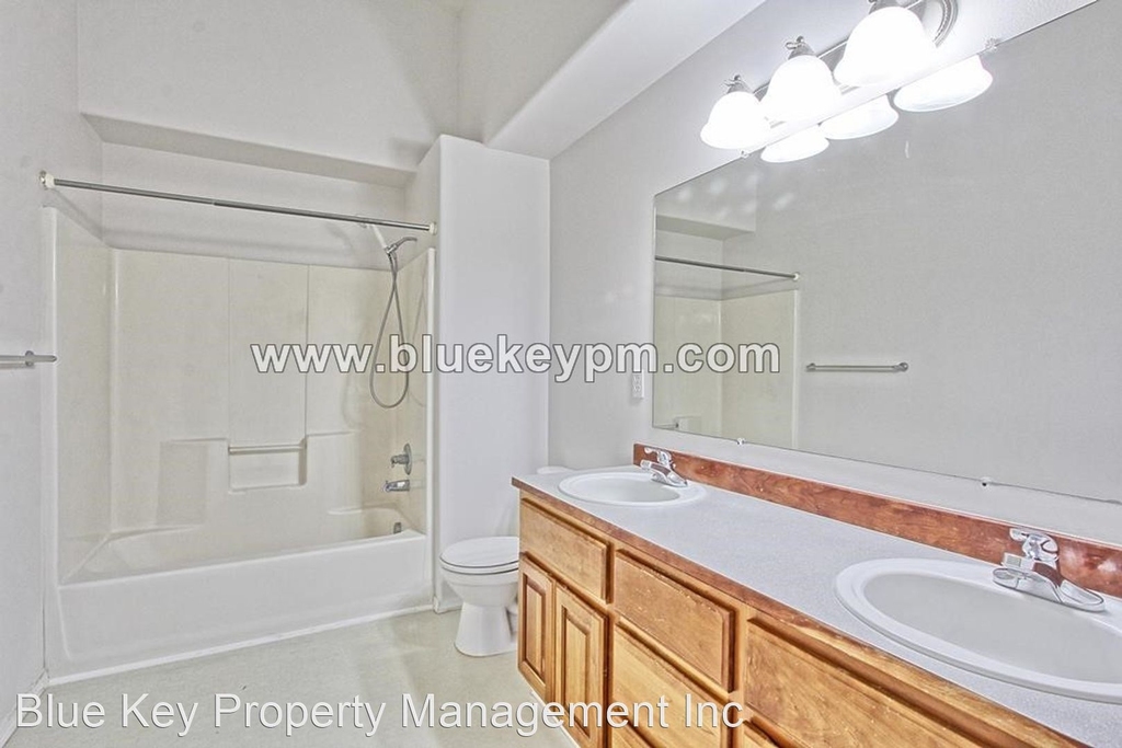 16701 Ne 9th Street - Photo 16