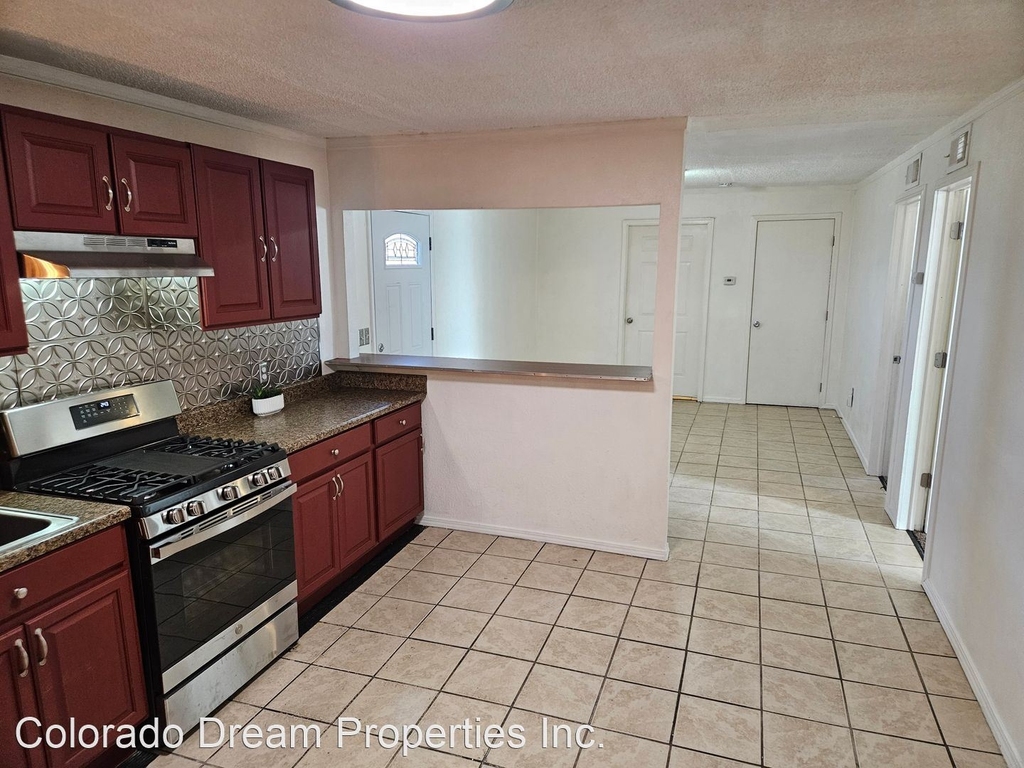 1446 Jamaica St B - Photo 6