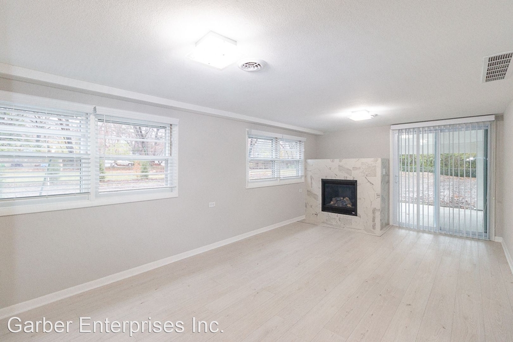 1109 W 21st St. - Photo 15