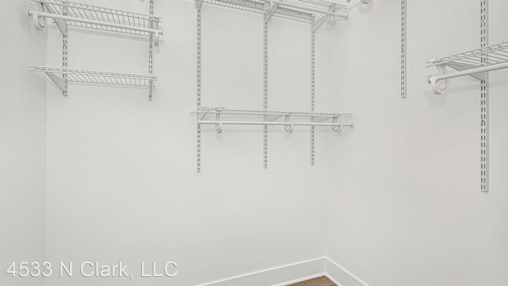 4533 N Clark St. - Photo 7