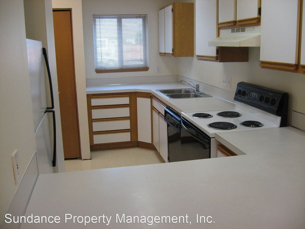 3544 Ne 102nd Ave. - Photo 1