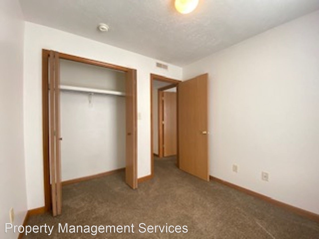 279 Woodridge Court - Photo 25