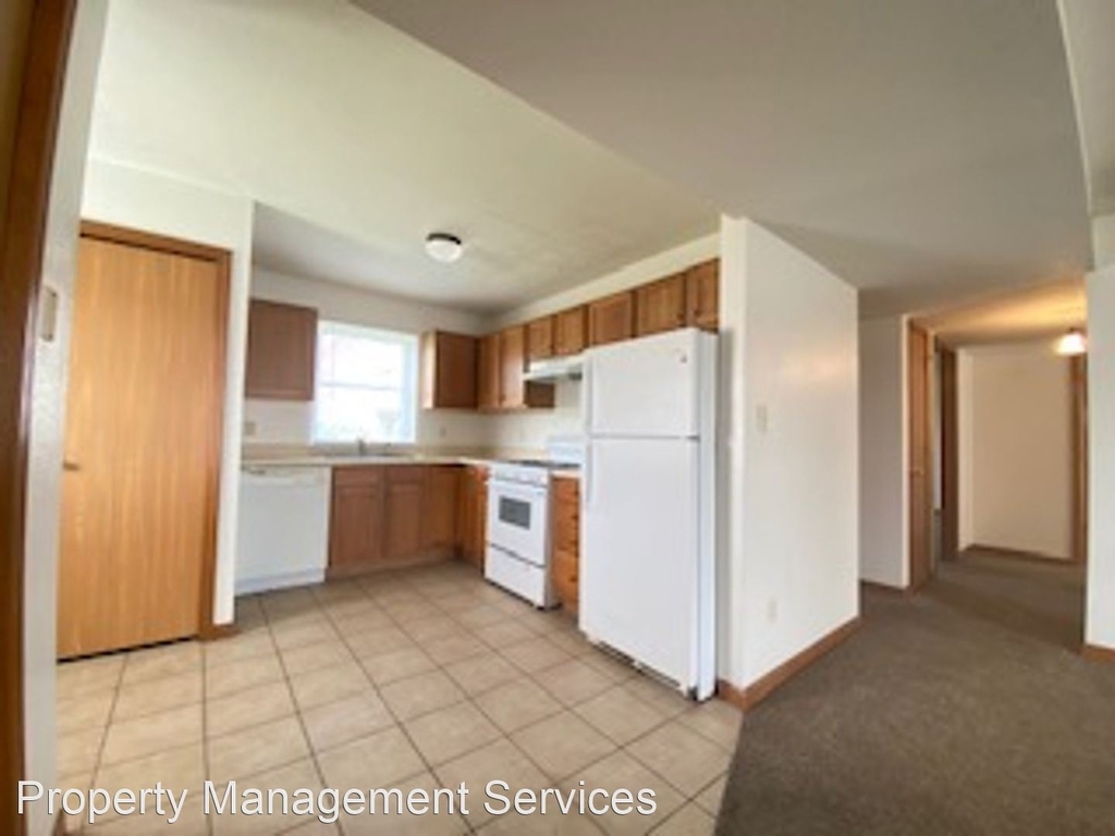 279 Woodridge Court - Photo 6