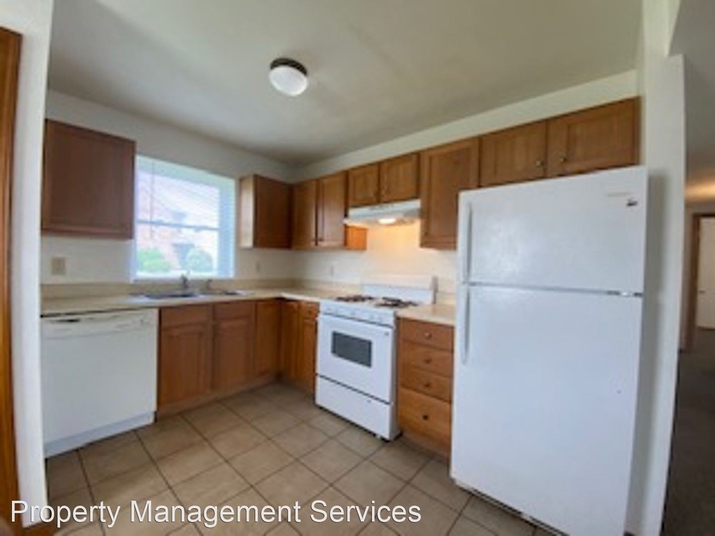 279 Woodridge Court - Photo 7