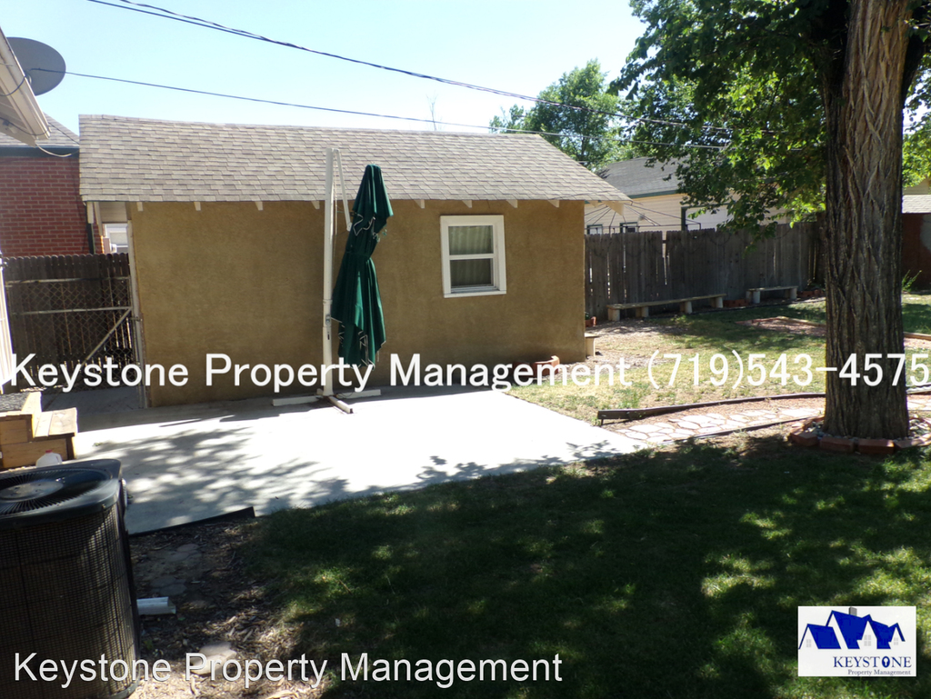 2211 Court Street - Photo 12