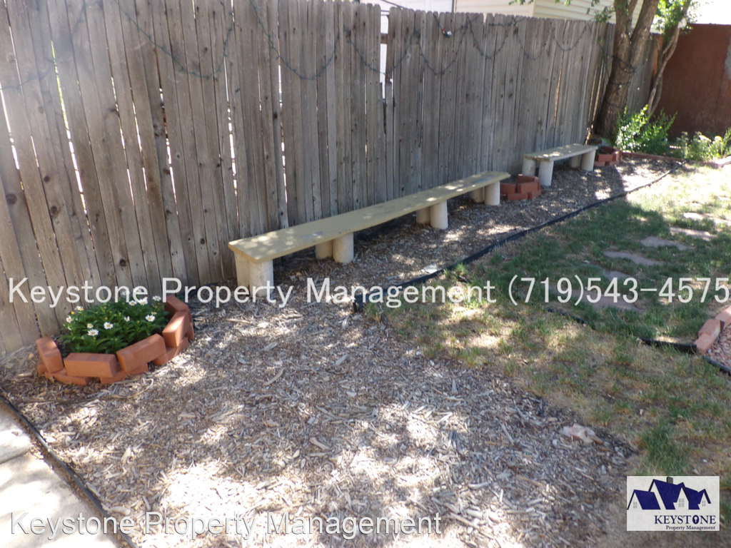 2211 Court Street - Photo 13