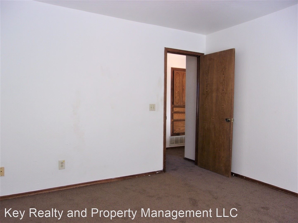 3707 N Saint Charles St - Photo 5