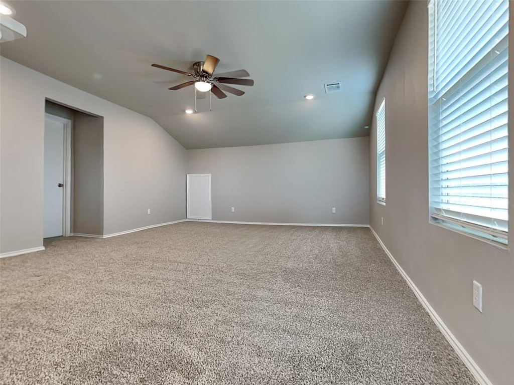 5201 Saddle Club Dr - Photo 16