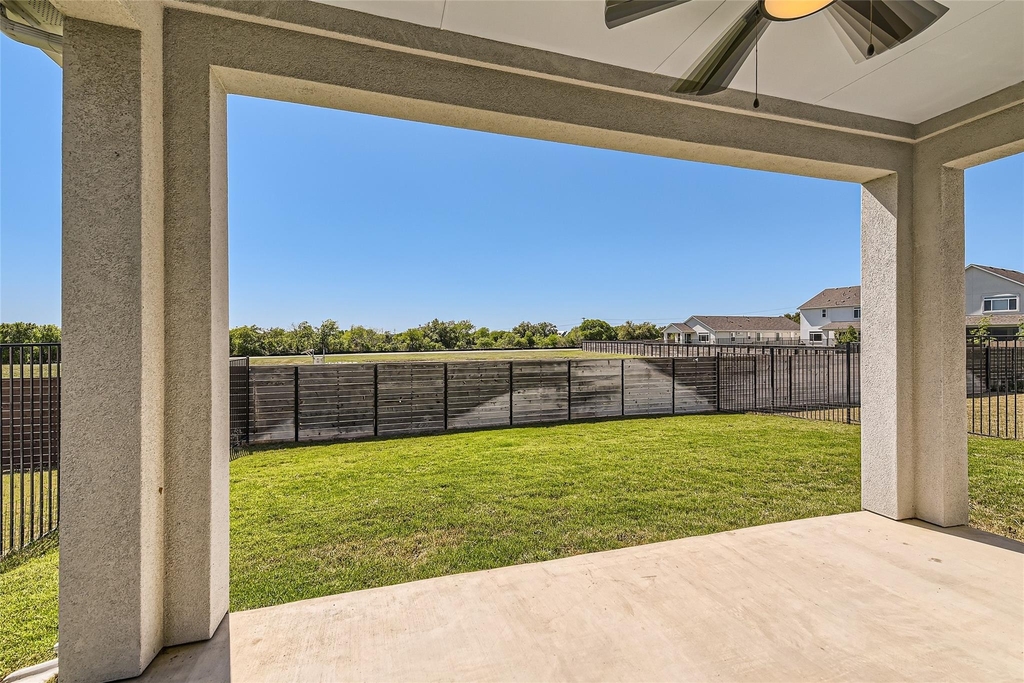 1020 Chapote Terrace Dr - Photo 25