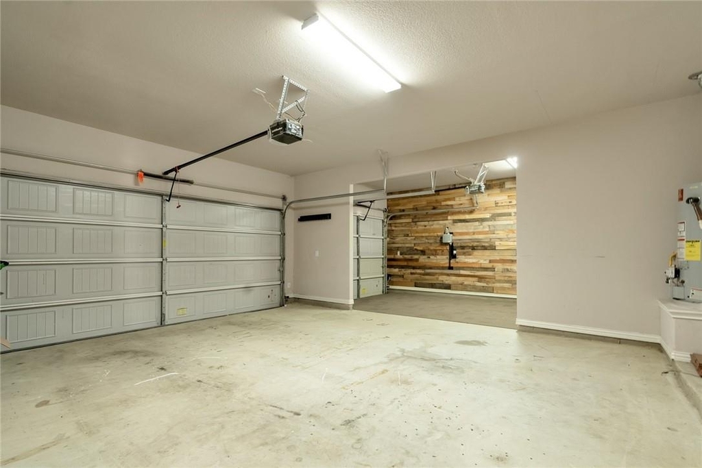 2609 Los Alamos Pass - Photo 26