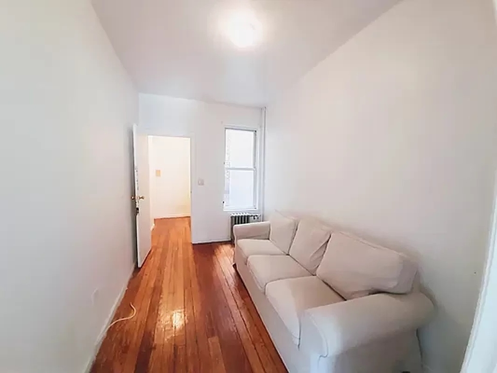 377 Sumpter Street - Photo 3