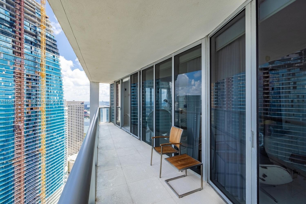 465 Brickell Ave - Photo 3