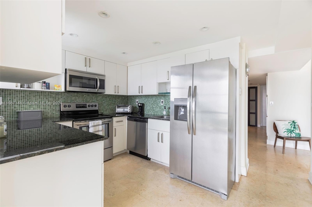 1865 Brickell Ave - Photo 9