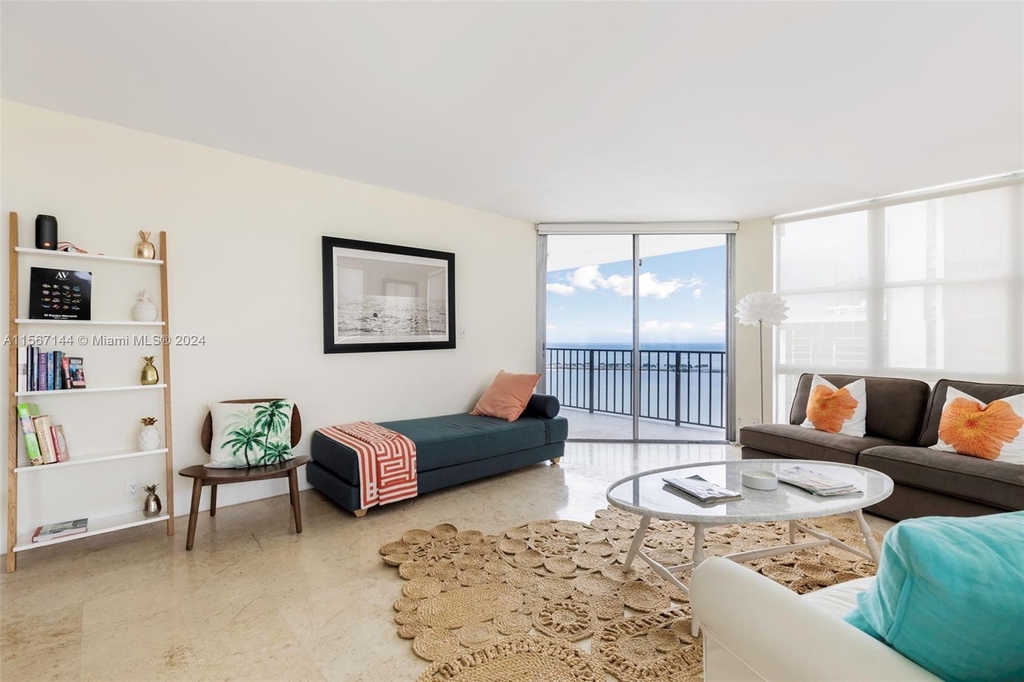 1865 Brickell Ave - Photo 2