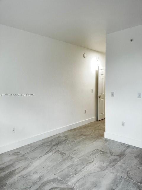 17150 N Bay Rd - Photo 23