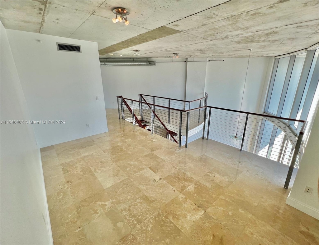 690 Sw 1st Ct - Photo 8