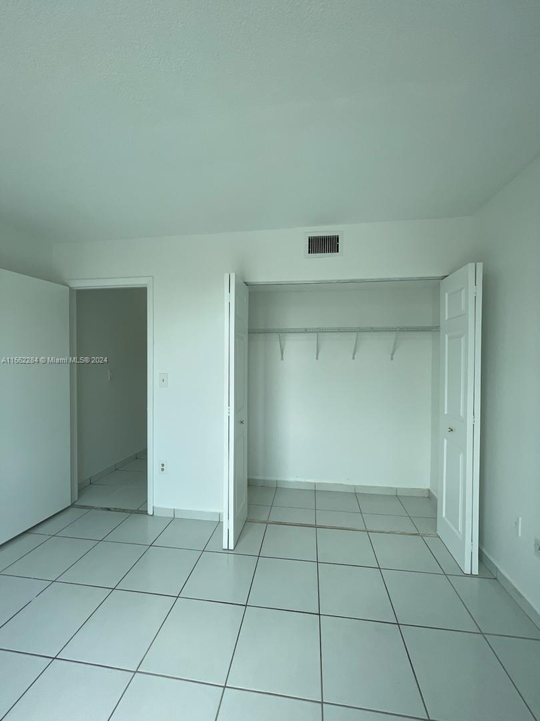 2055 Sw 122nd Ave - Photo 13