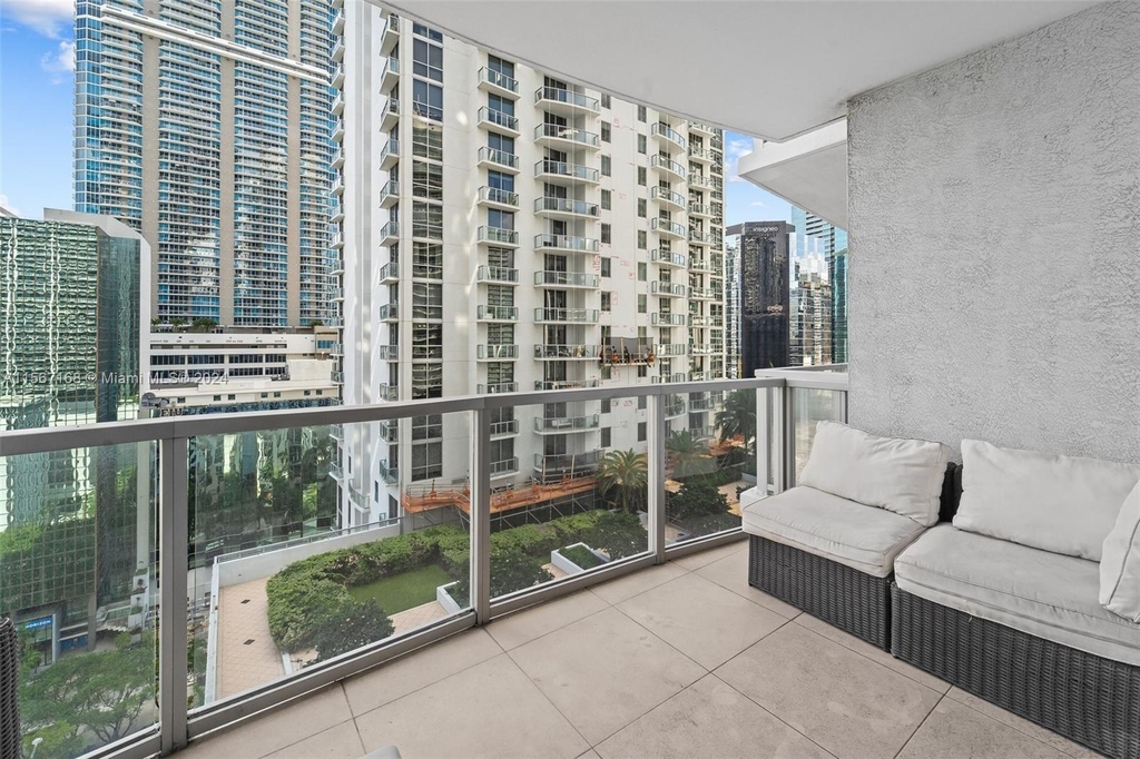 1050 Brickell Ave - Photo 6