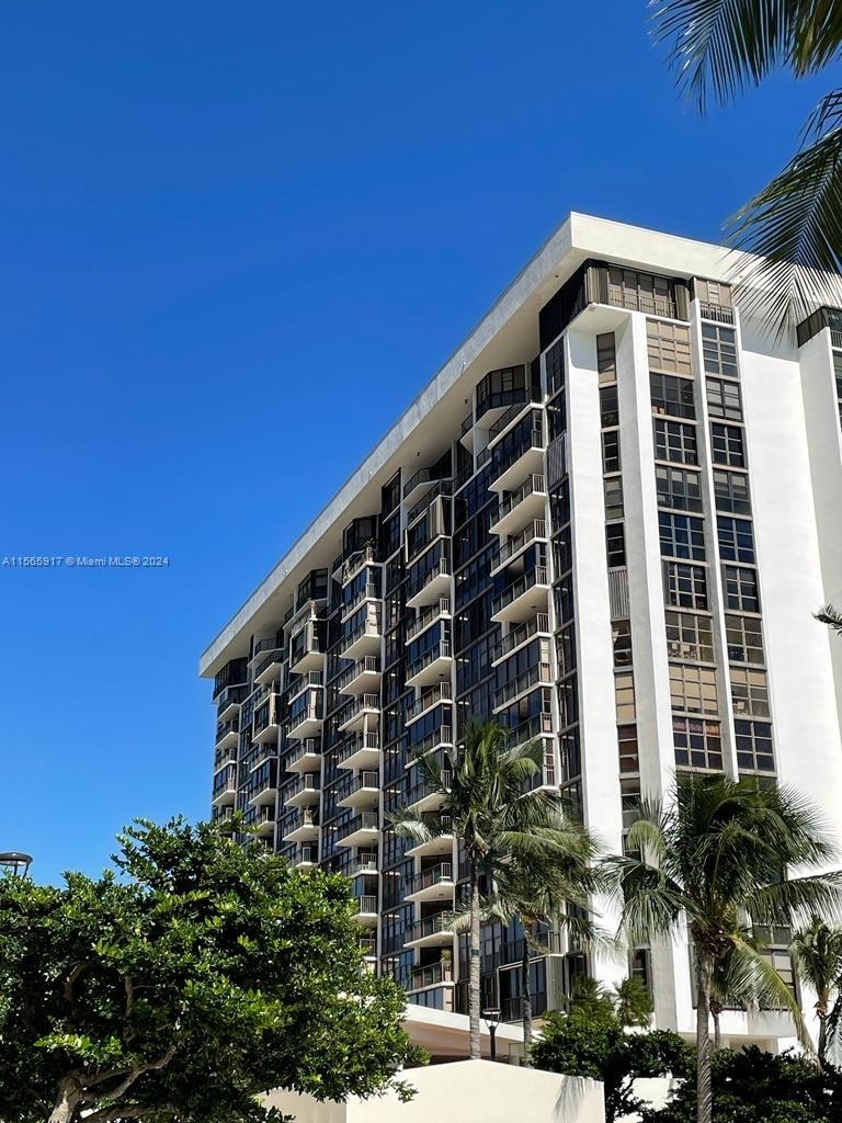 1915 Brickell Ave - Photo 29