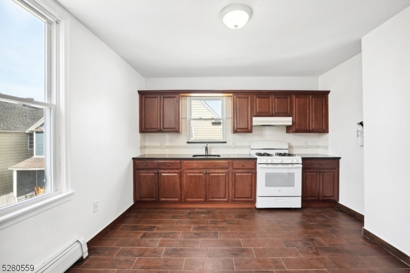 100 W 27th St - Photo 5