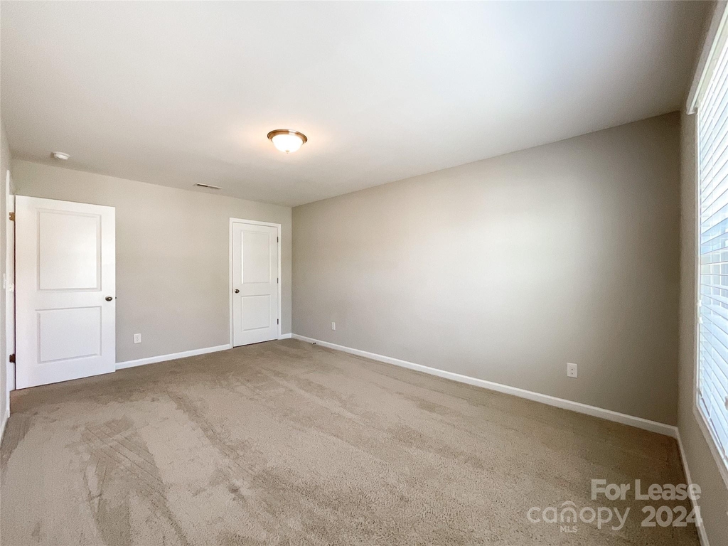 4729 Brightfalls Way - Photo 41