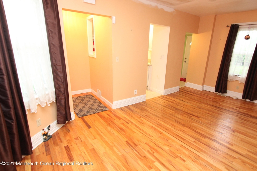 165 7th Avenue - Photo 2