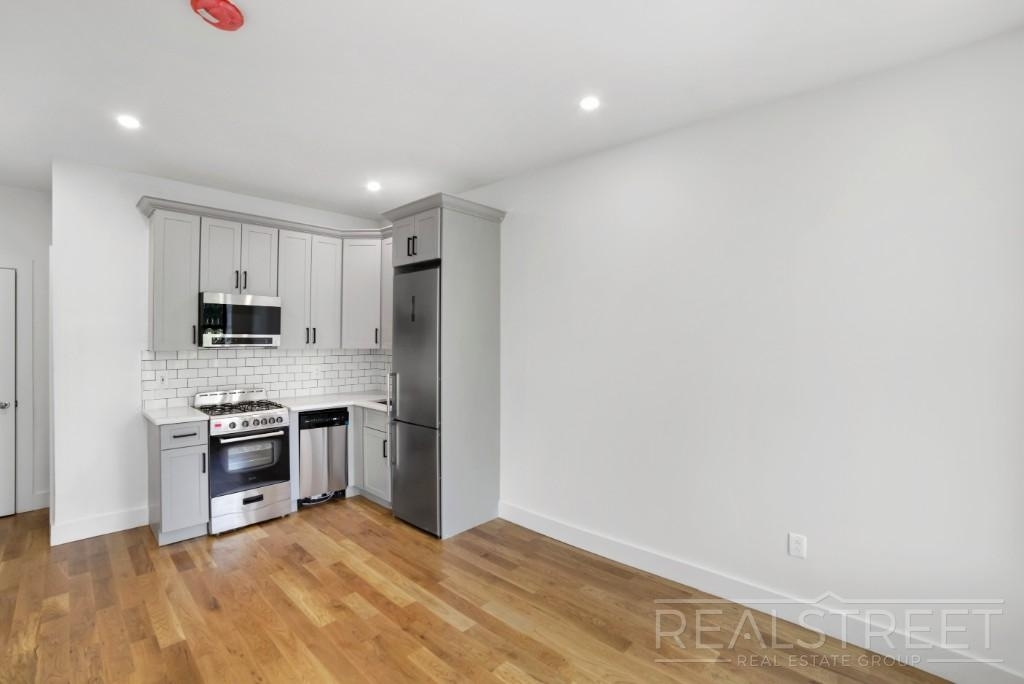 1401 Dean Street - Photo 0