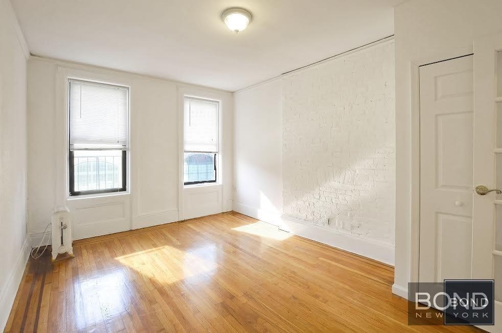 410 East 59th Street - Photo 10