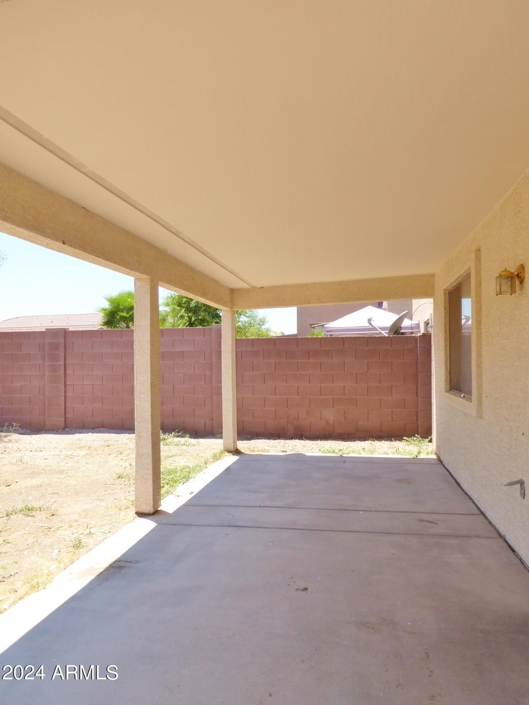 23247 W Mohave Street - Photo 31