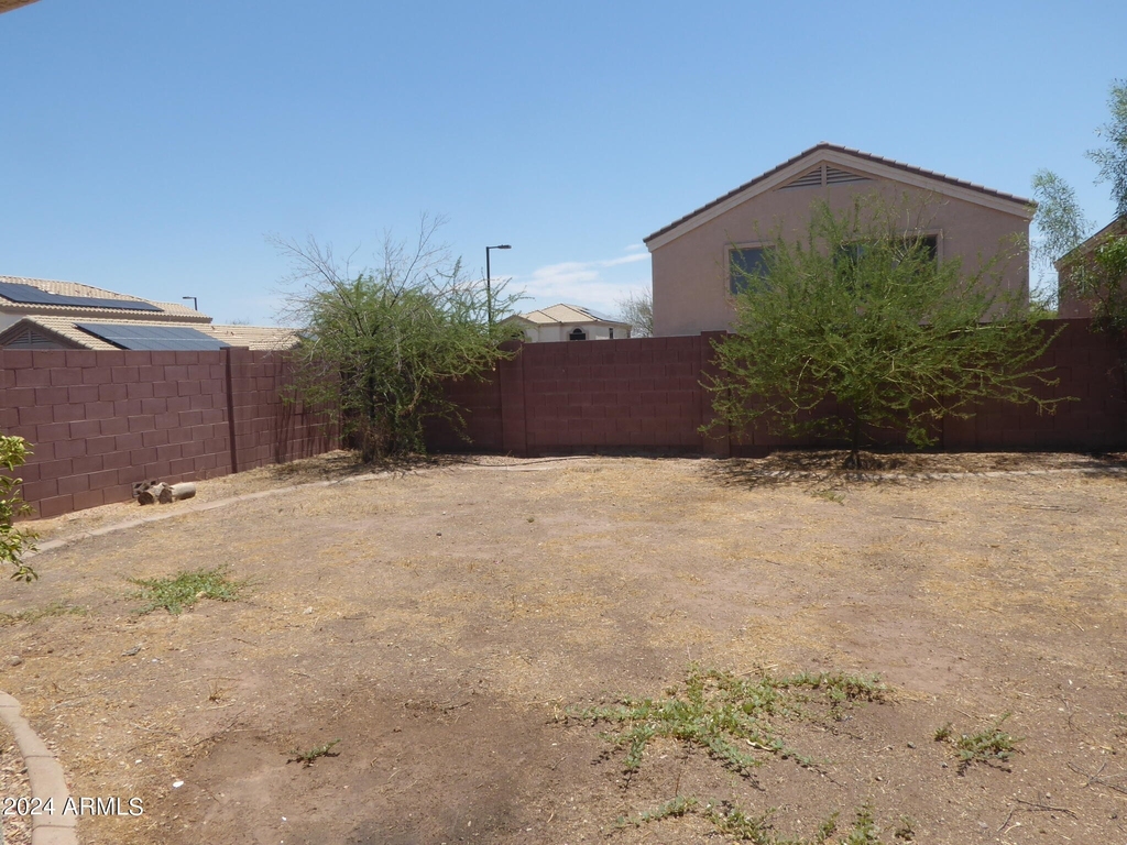 23247 W Mohave Street - Photo 32