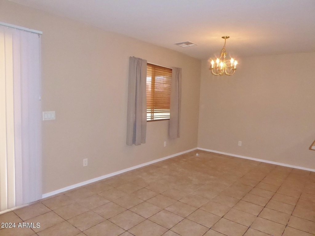 23247 W Mohave Street - Photo 6