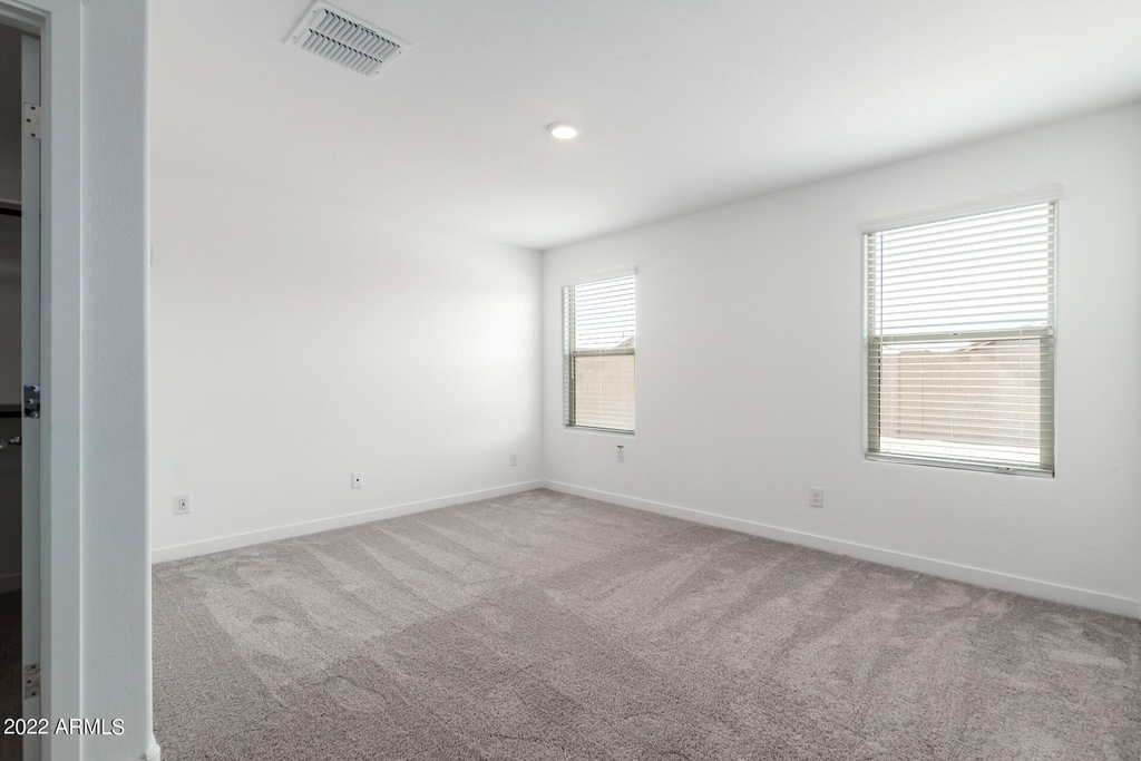 16409 W Saguaro Park Lane - Photo 13