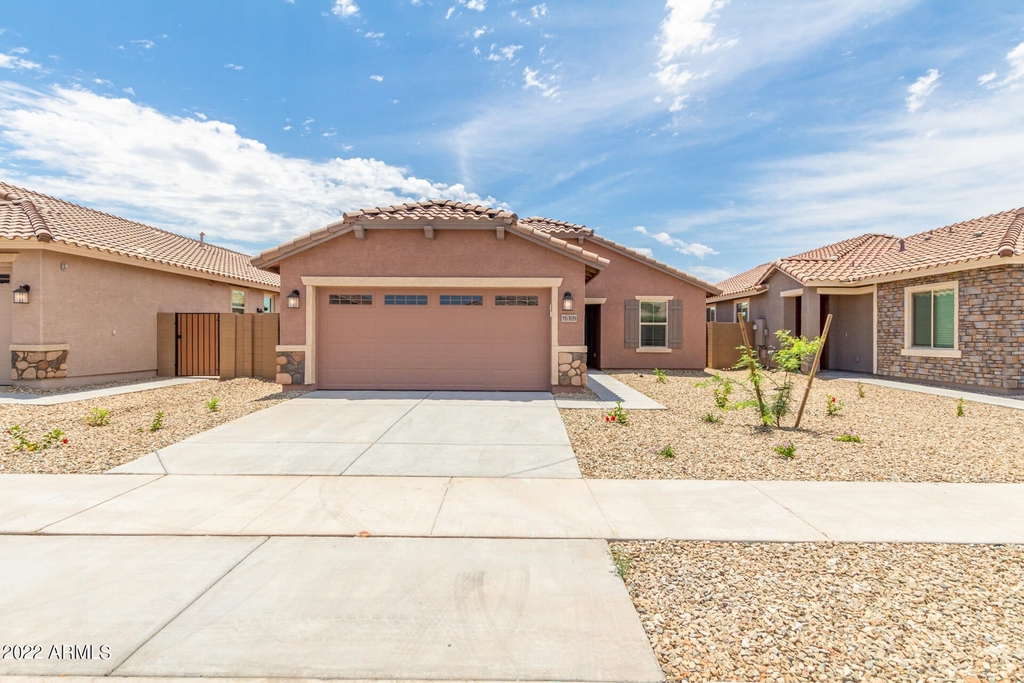 16409 W Saguaro Park Lane - Photo 0