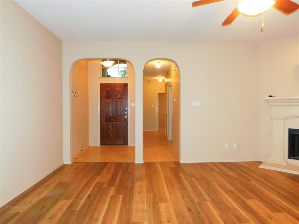 1104 Nora Lane - Photo 3