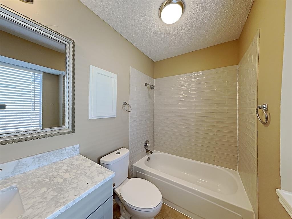 3008 Creekwood Lane - Photo 15