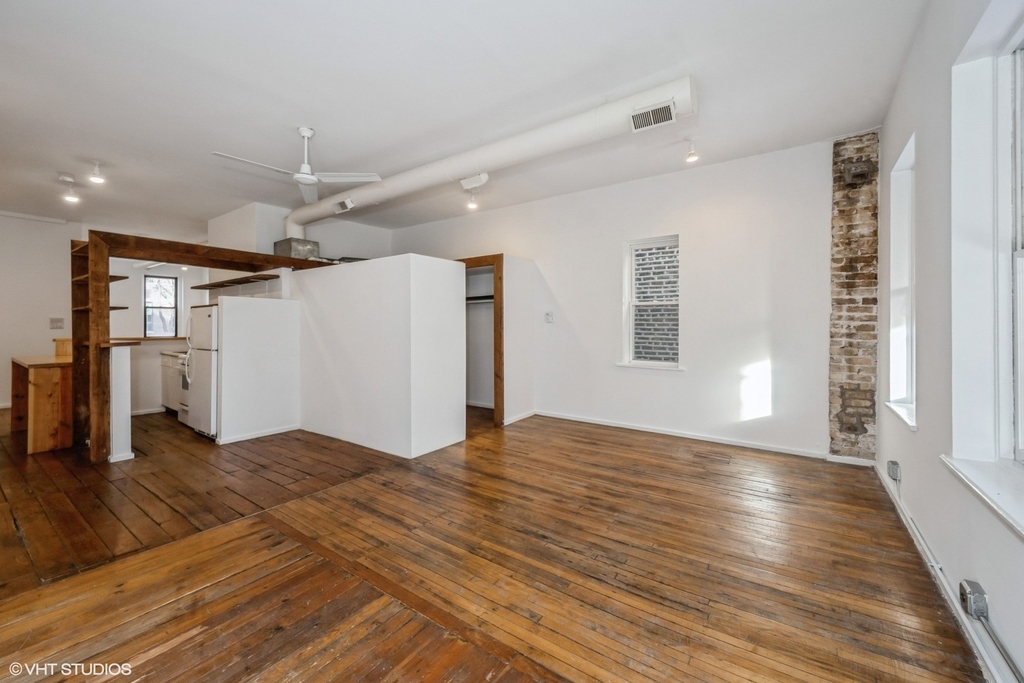 565 W 18th Street - Photo 10