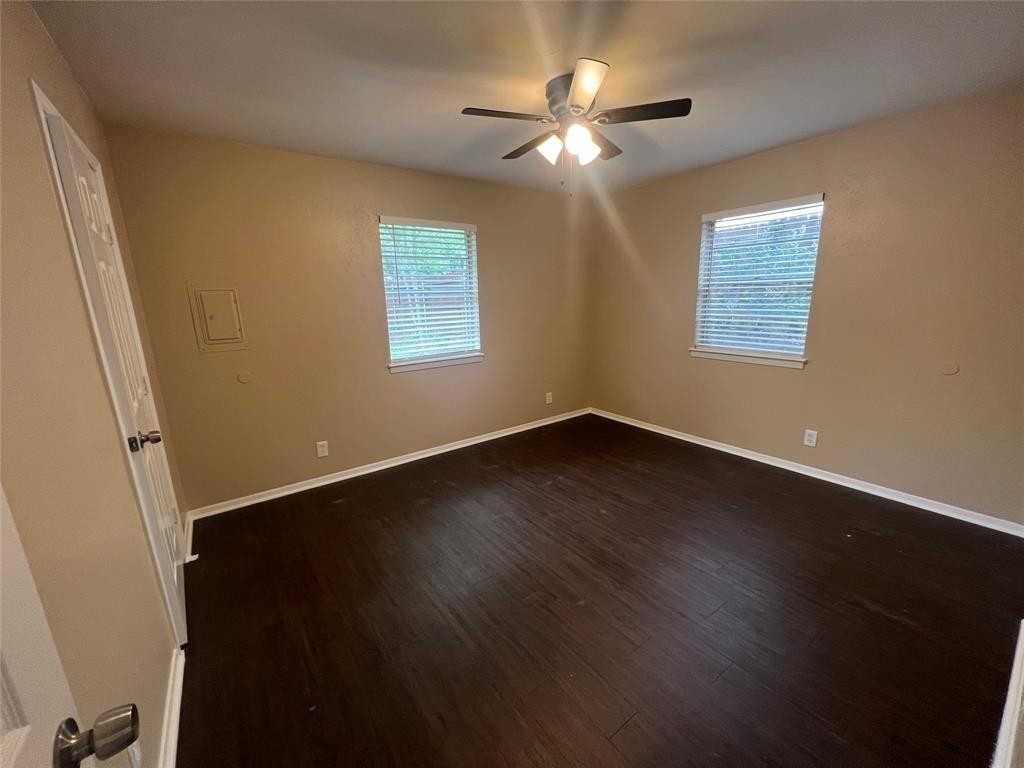 1807 Larkspur Drive - Photo 15