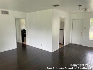 614 Karen Ln - Photo 2