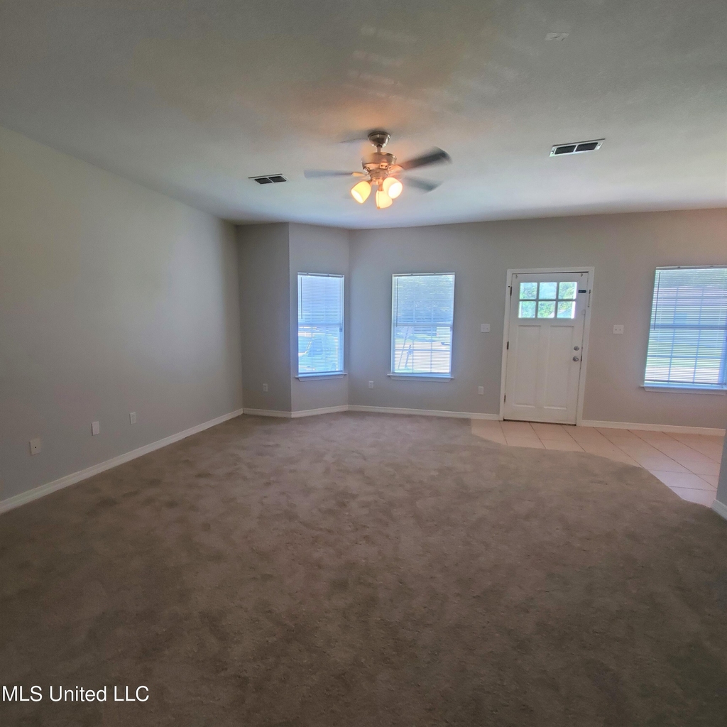 11552 Oaklane Drive - Photo 1