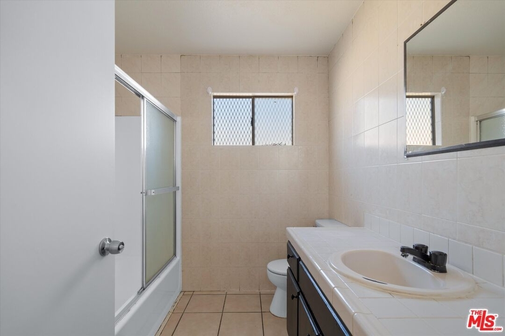 1014 W 84th Pl - Photo 13