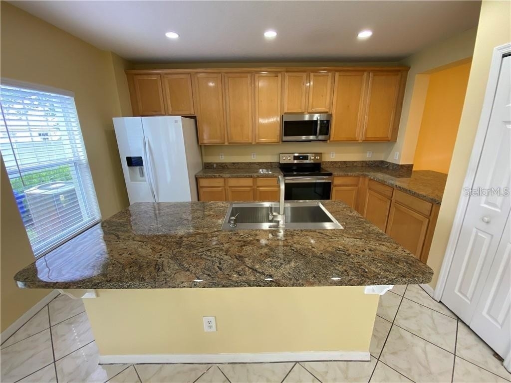 2036 Cypress Bay Boulevard - Photo 3